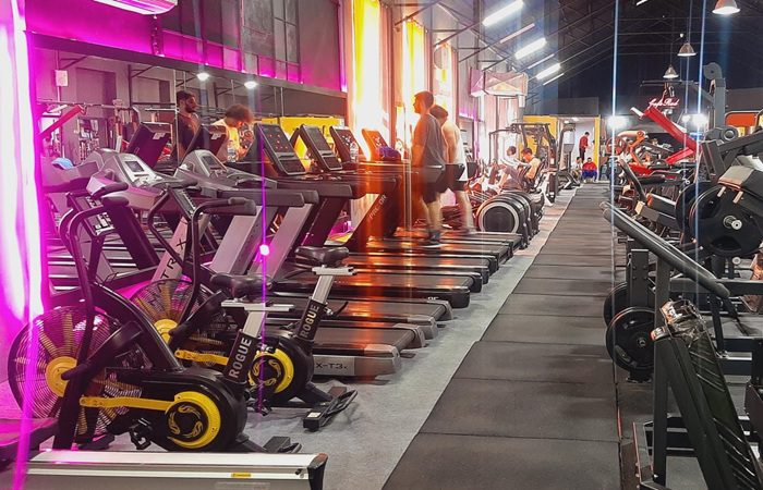 باشگاه بدنسازی نارمک