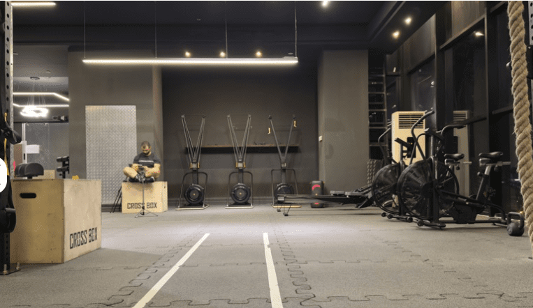 باشگاه وایت باکس چیتگر