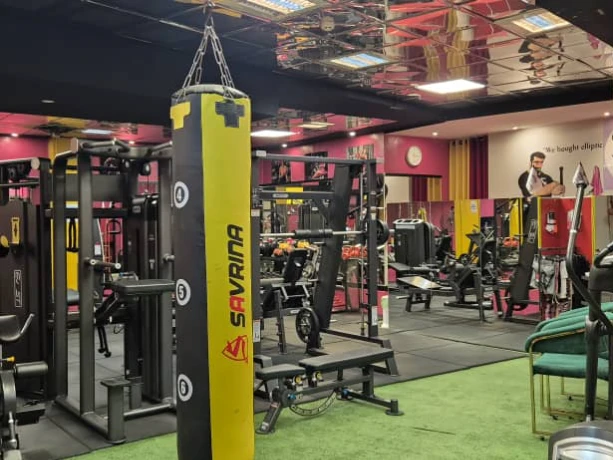 باشگاه الماس زعفرانیه