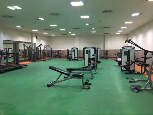 باشگاه بدنسازی صدف شهرک غرب