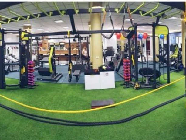 مجموعه ورزشی قصر