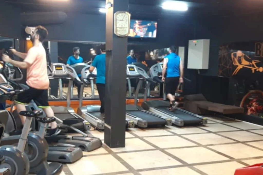 باشگاه پارس تاکان