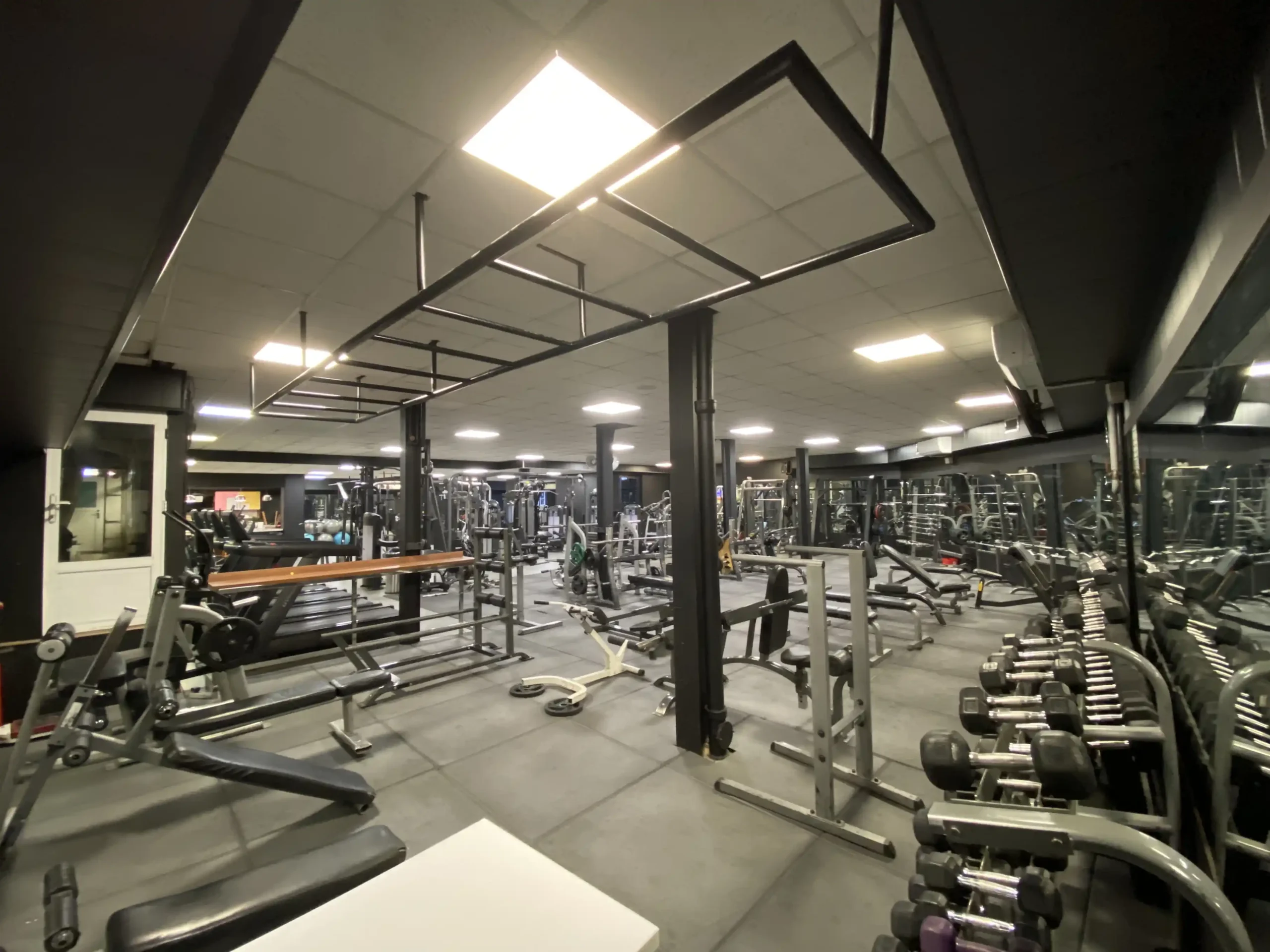 باشگاه نیوتن عباس اباد