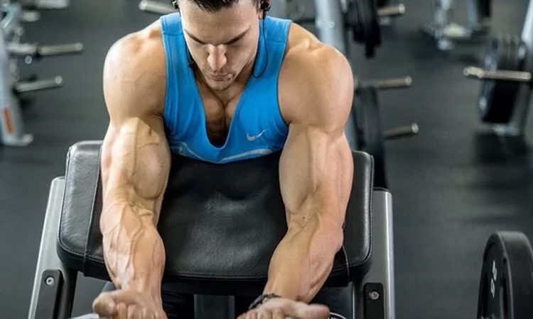 چطور حجم بازو را سریع زیاد کنیم؟
