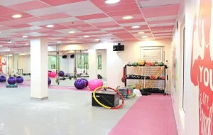 باشگاه بدنسازی مرکز تجارت جهانی فردوسی