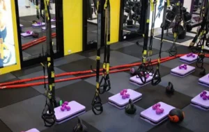 باشگاه بدنسازی مهرآرا