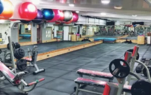 باشگاه ورزشی معلم در رشت