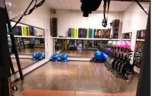 باشگاه وی مد (v mod)