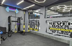 باشگاه ورزشی آگرین شعبه ۳ در پونک