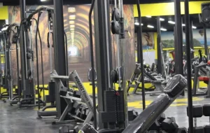 باشگاه بدنسازی آج شعبه قنات کوثر