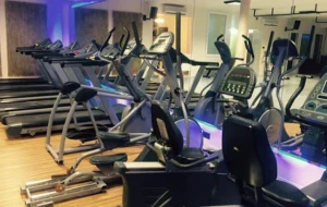 باشگاه بدنسازی بنیامین