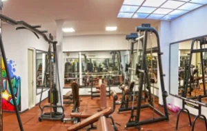 باشگاه بدنسازی برنا