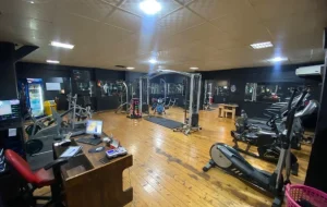 باشگاه بدنسازی اوج